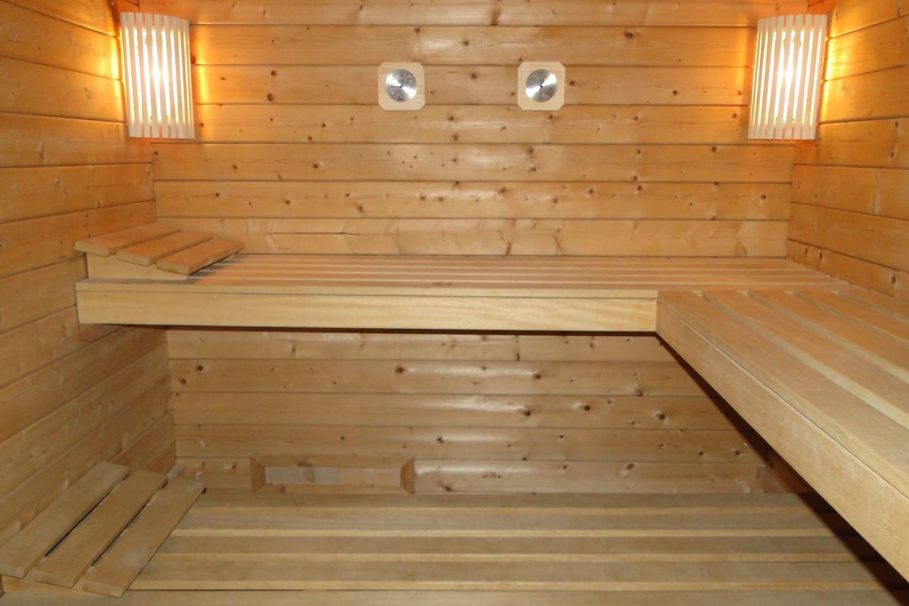 Gite 829 Montagnes Du Jura Avec Spa Et Sauna Classe 3 Etoiles Foncine-le-Haut Екстер'єр фото
